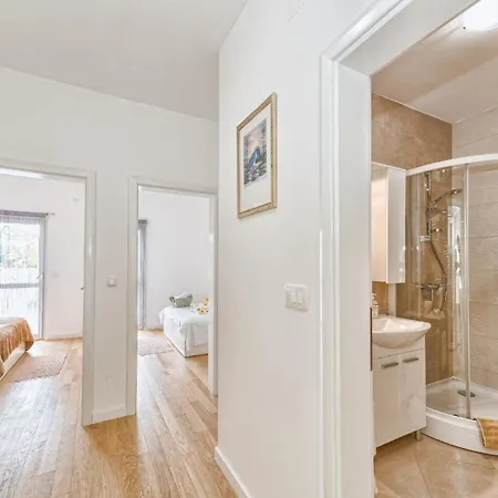 Ferienhaus In Privlaka Mit Privatem Pool Сasa de vacaciones *